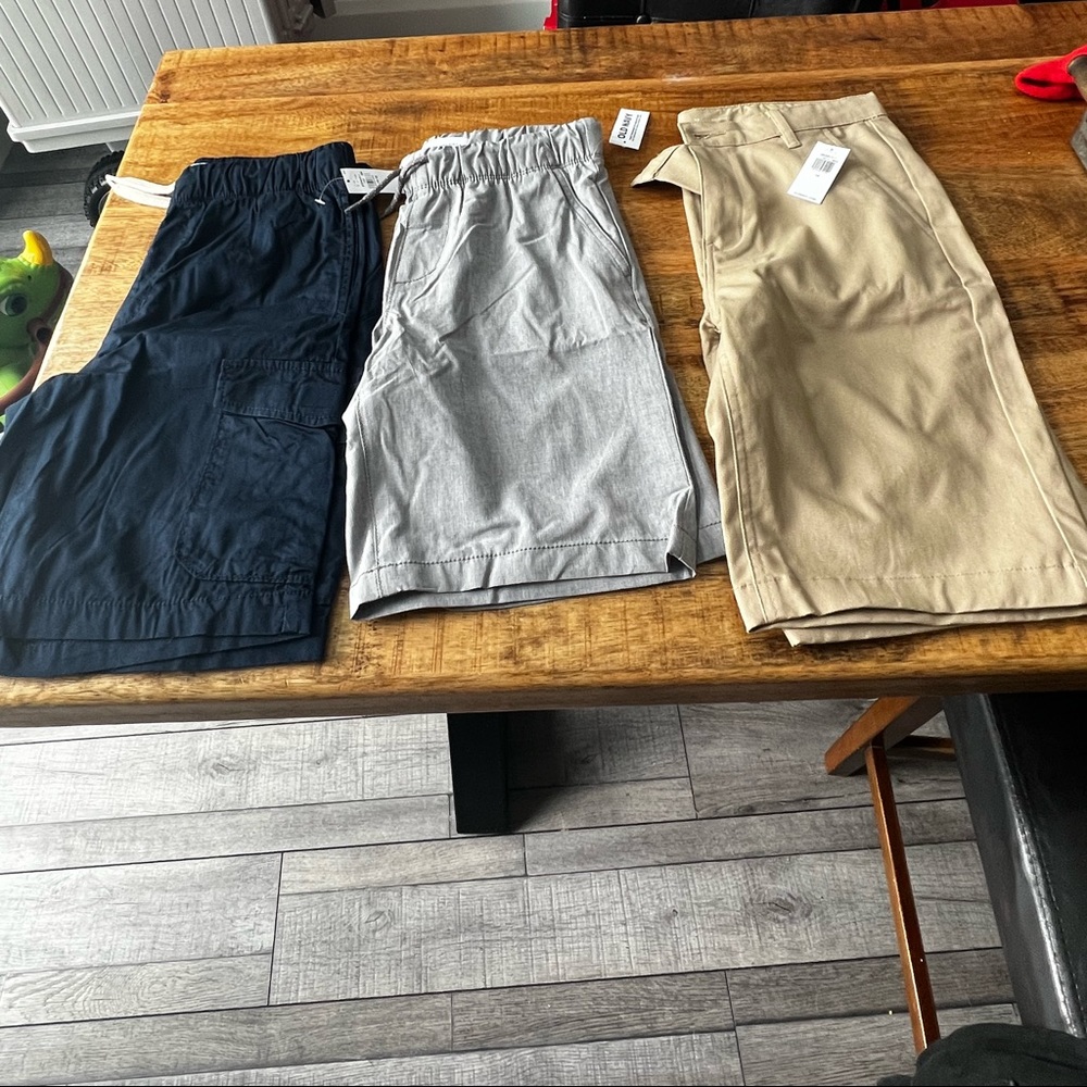 Boys 10/12 Old Navy Shorts NWT
